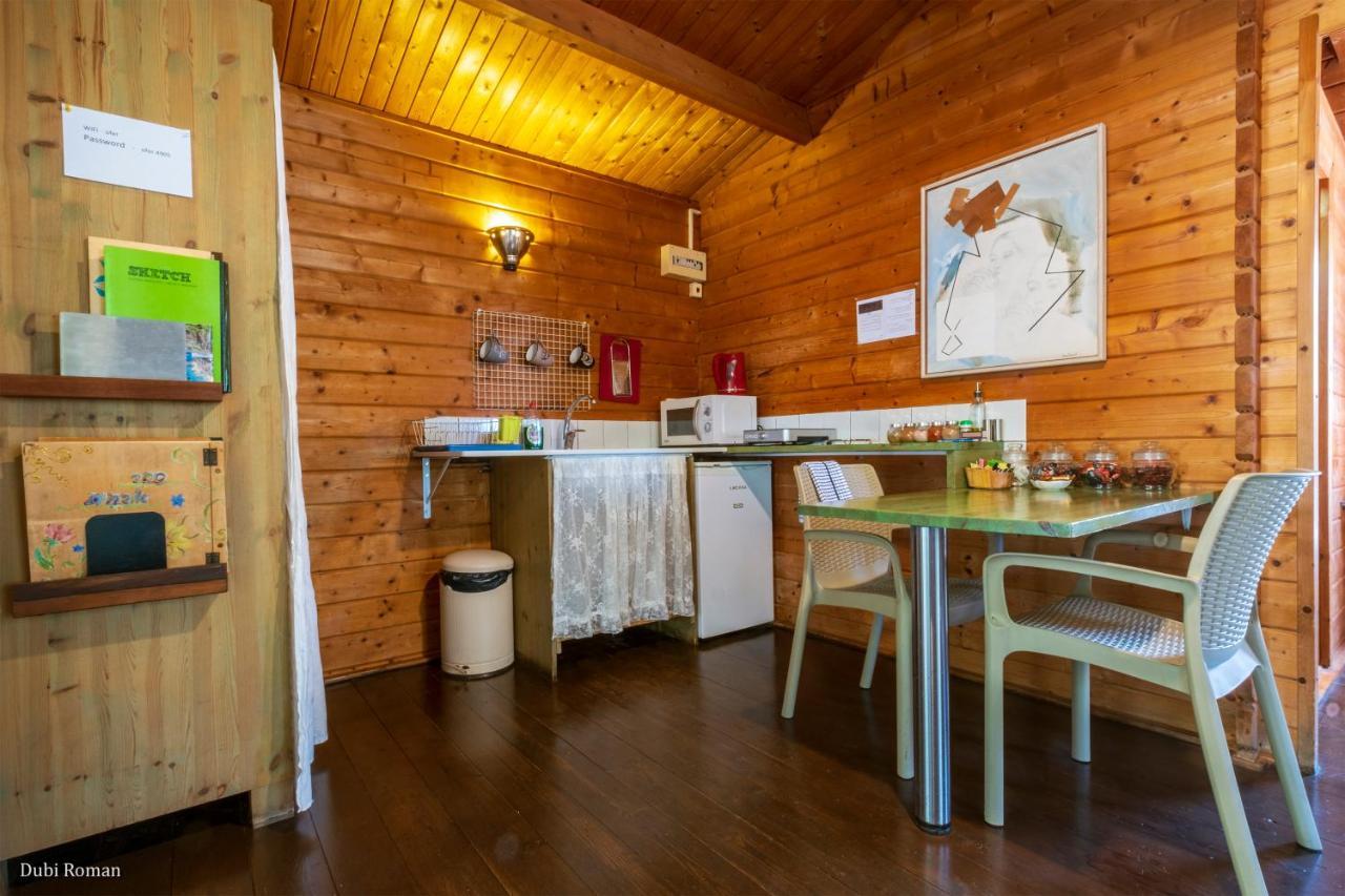 Lodge Meshek 81 משק 81 *